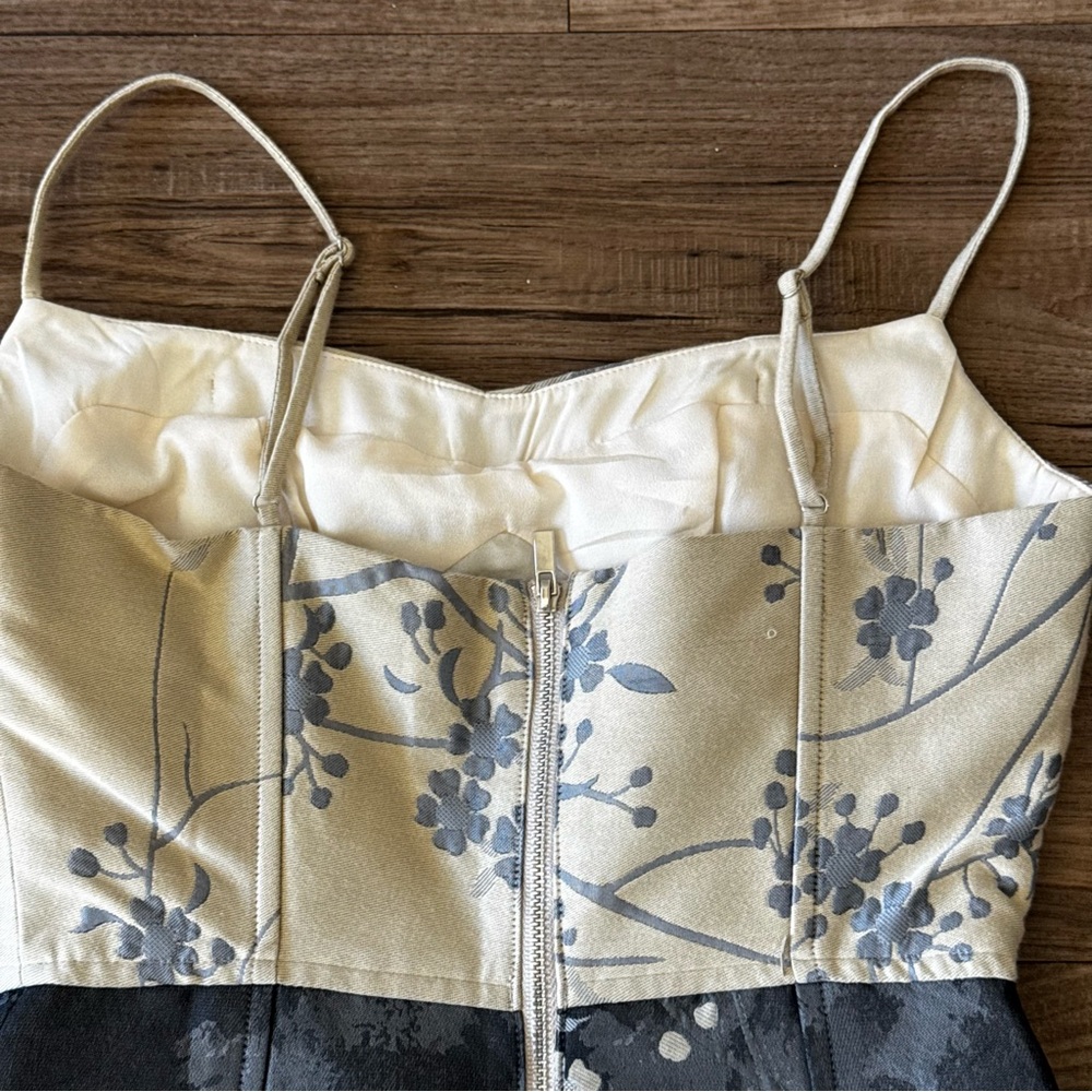 Xioli corset Floral Gray and Cream Dress size XS - Picture 8 of 14